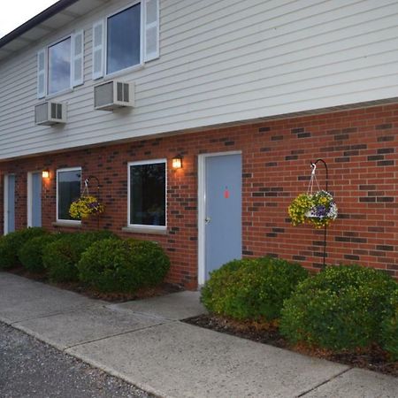 Attican Motel - Attica - Batavia - Warsaw - Darien Lake Екстериор снимка