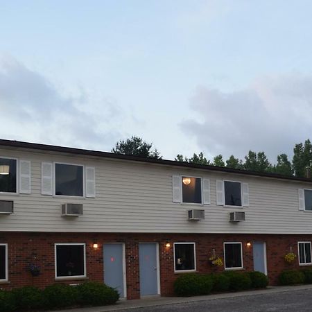 Attican Motel - Attica - Batavia - Warsaw - Darien Lake Екстериор снимка