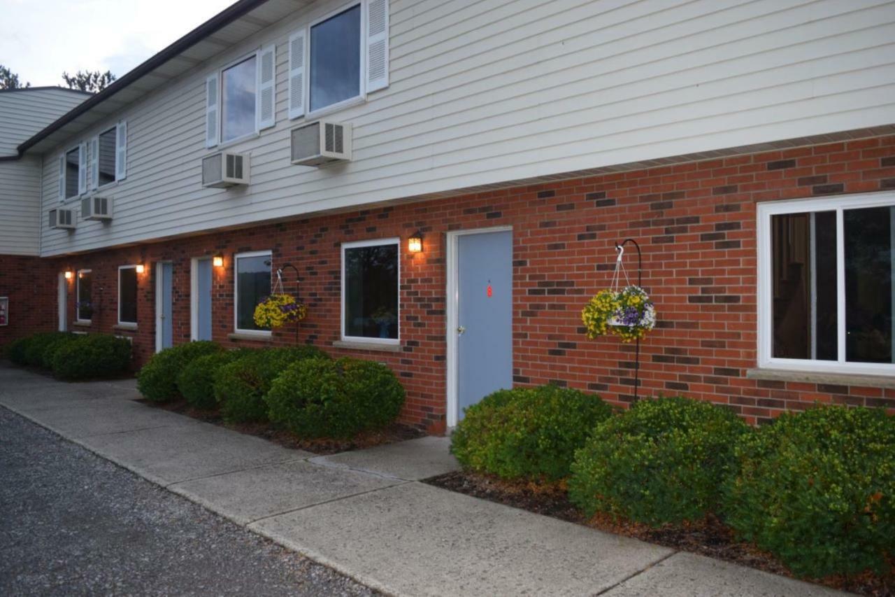 Attican Motel - Attica - Batavia - Warsaw - Darien Lake Екстериор снимка